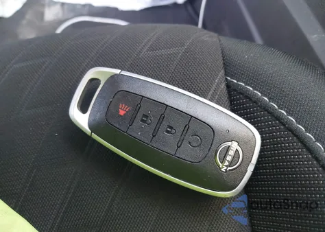 2024 Nissan Kicks Sv Xtronic Cvt z USA, uszkodzony, nr VIN 3N1CP5CV8RL532774